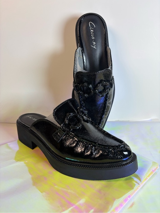 Circus by Sam Edelman Shoes - Circus by Sam Edelman Black Patent Chain-Accent Mule Loafers size 8